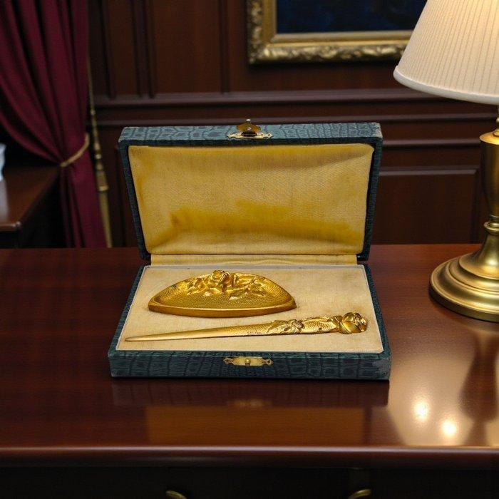 Signed S. Chenus (?) - Briefopener - Brons, Antiek en Kunst, Kunst | Designobjecten