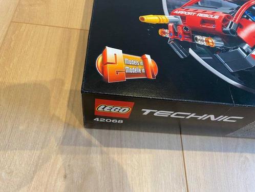 Lego - Technic - 42068 - Airport Rescue Vehicle - 2010-2020, Kinderen en Baby's, Speelgoed | Duplo en Lego
