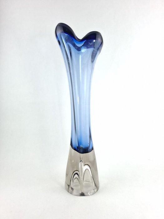 Lvnu Stikls (Livani Glass) - Vaas - Glas, Antiek en Kunst, Curiosa en Brocante