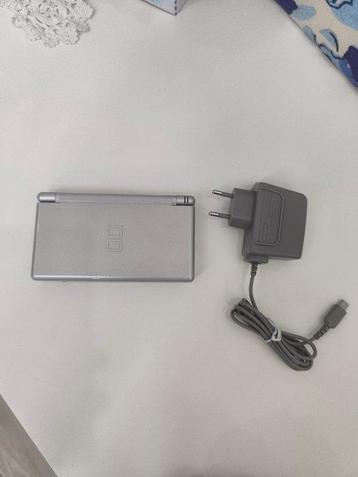 Nintendo - DS lite - Spelcomputer beschikbaar voor biedingen