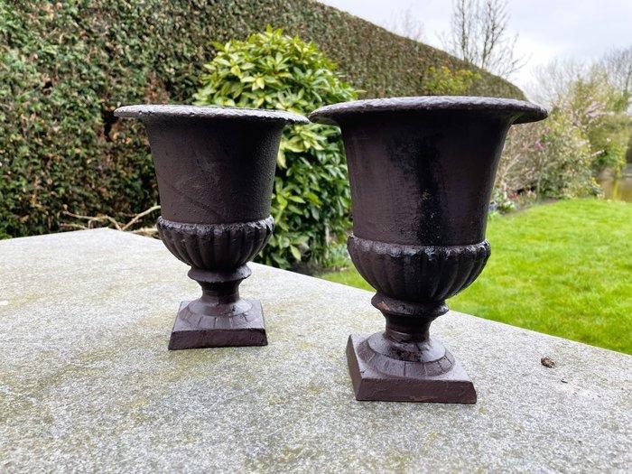 Vaas (2) - Set Louvre vazen - Gietijzer, Antiquités & Art, Curiosités & Brocante