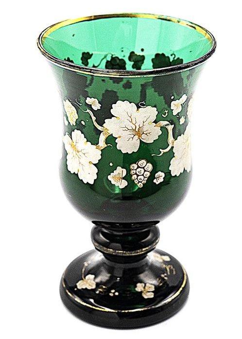 Antique Emerald Hand-painted Glass Goblet 1850 - Gobelet -, Antiek en Kunst, Antiek | Glaswerk en Kristal