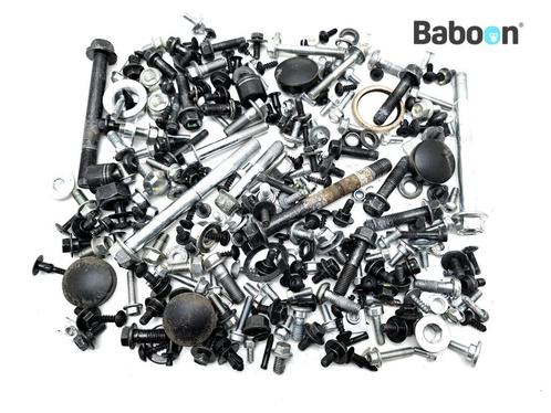 Boulons et écrous Yamaha CZD 300 X-Max SP 2022 Tech Max, Motoren, Onderdelen | Yamaha, Verzenden