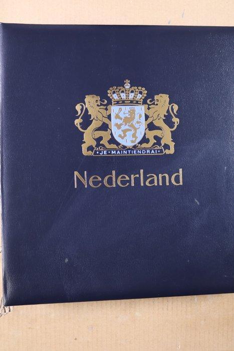 Nederland 1990/2003 - 2 lege Davo luxe voordrukalbums +, Postzegels en Munten, Postzegels | Nederland