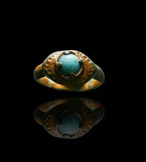 Post-middeleeuws Brons Draagbare prachtige DUIVELS OOG, Handtassen en Accessoires, Antieke sieraden