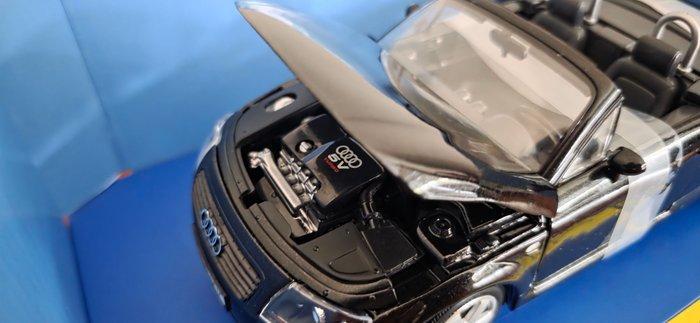Revell 1:18 - Modelauto - Audi TT Roadster, Hobby en Vrije tijd, Modelauto's | 1:5 tot 1:12