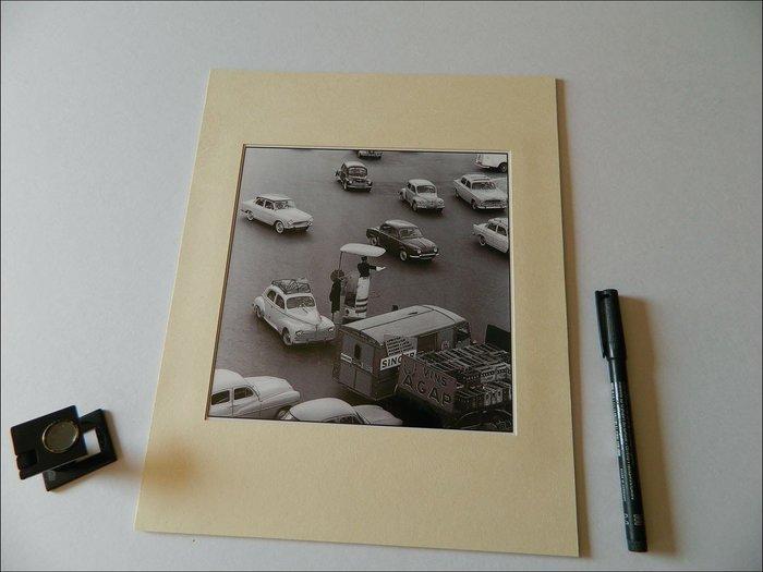 Agenzia Keystone - Traffico a Parigi negli anni 60, Antiquités & Art, Art | Objets design