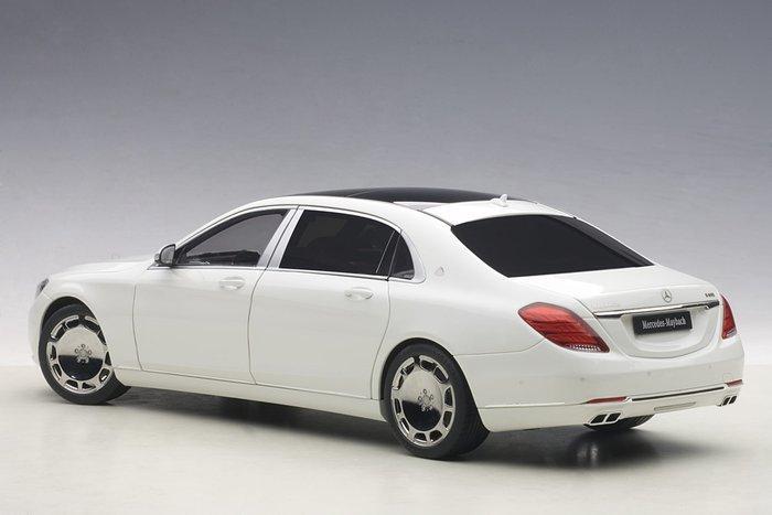 Autoart 1:18 - Modelauto - Mercedes Maybach S600 SWB, Hobby en Vrije tijd, Modelauto's | 1:5 tot 1:12