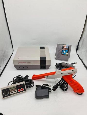 Nintendo - Nes - 1980s 8-Bit Classic + Super Mario