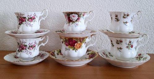 Royal Albert - Tasse et soucoupe (12) - Porcelaine, Antiek en Kunst, Antiek | Meubels | Tafels
