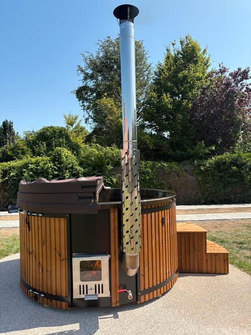 Hottub op maat – Uniek kleurconcept in België, Tuin en Terras, Bubbelbaden en Hottubs, Nieuw, Afdekzeil, Filter, Pomp, Trap, Vast