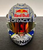 Red Bull Racing - Max Verstappen - Casque à léchelle 1/2