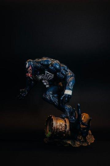 Figuur - Venom Resin Statue - Hars, Plastic