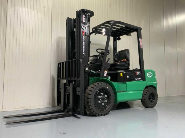 Veiling - EP - EFXZ-301-H - 4,8 meter Triplex, Zakelijke goederen, Machines en Bouw | Heftrucks en Intern transport