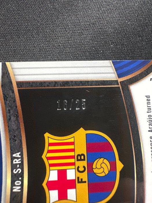 2024/25 Panini Select Ronald Araújo /25 Gesigneerde kaart -, Verzamelen, Stickers