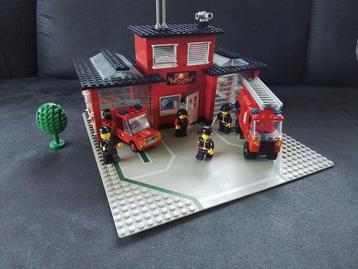 Lego Set - 6382 - Classic Town - 6382 Fire Station beschikbaar voor biedingen