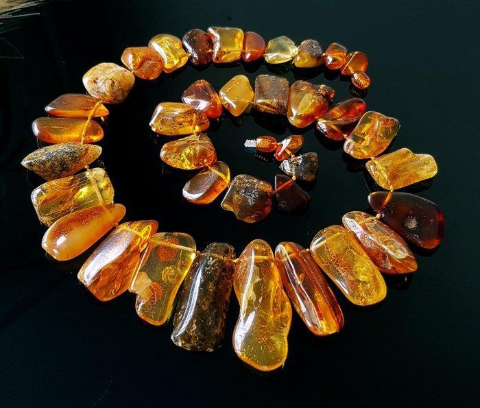 Amber Unieke vintage Baltische amber ketting- 63 g, Collections, Minéraux & Fossiles