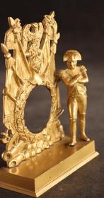 19e eeuwse bronzen Napoleon houder voor een klokje, Antiquités & Art