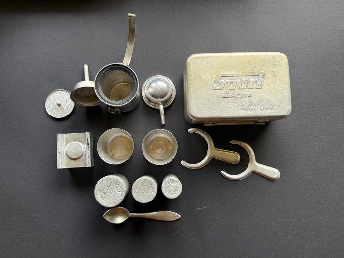 Femfeldolgozo Vallalat Szeged - Cafetière - Aluminium -, Antiquités & Art, Curiosités & Brocante