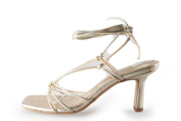 Mango Sandalen in maat 40 Goud | 20% korting, Kleding | Dames, Schoenen, Overige kleuren, Zo goed als nieuw, Sandalen of Muiltjes