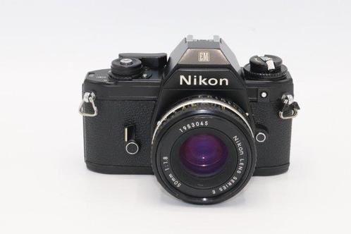 Nikon Nikon EM 35 mm camera with Nikon Series E 50 mm lens, Audio, Tv en Foto, Fotocamera's Analoog
