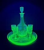 Portieux - Service à digestif en verre uranifère - Service, Antiek en Kunst