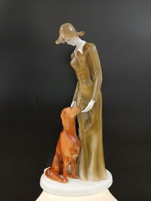 Hollohaza - Beeldje - Lady with dog; 41 cm - Porselein, Antiek en Kunst, Antiek | Glaswerk en Kristal