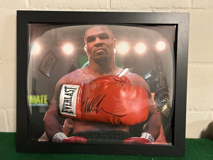 Boksen - Mike Tyson - Bokshandschoen, Verzamelen, Overige Verzamelen