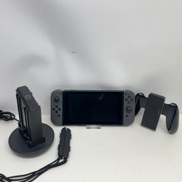 Nintendo Switch Console Grijs Incl Laadstation | Nette Staat beschikbaar voor biedingen