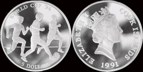 Cook Islands 5 dollar 1991- Worldcup football 1994 in Usa..., Postzegels en Munten, Munten en Bankbiljetten | Toebehoren, Verzenden