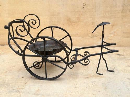Jardinière - Smeedijzer - Bloempot met patina, Antiek en Kunst, Curiosa en Brocante