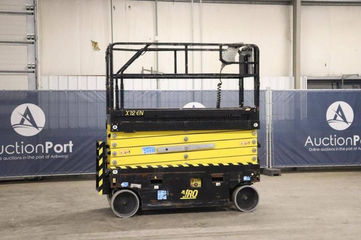 Veiling: Schaarlift Airo X12 EN Elektrisch 12.1m 2016, Zakelijke goederen, Machines en Bouw | Liften, Steigers en Ladders, Ophalen