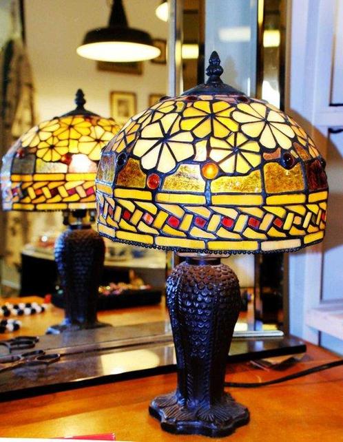 Tiffany - Lampe de table - Vitrail - Ancien, Antiek en Kunst, Curiosa en Brocante
