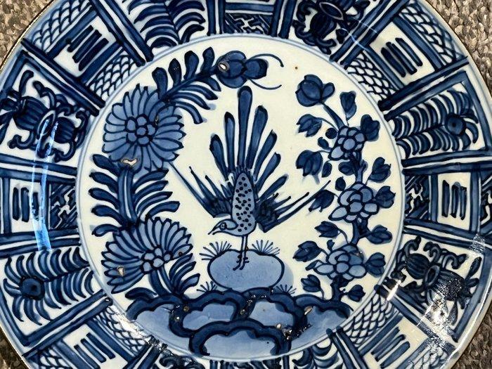 Een blauwe en witte plaat met vogel en bloemen. - China -, Antiek en Kunst, Antiek | Overige Antiek