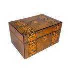 Tunbridge Ware keepsake box inlaid with marquetry and lined