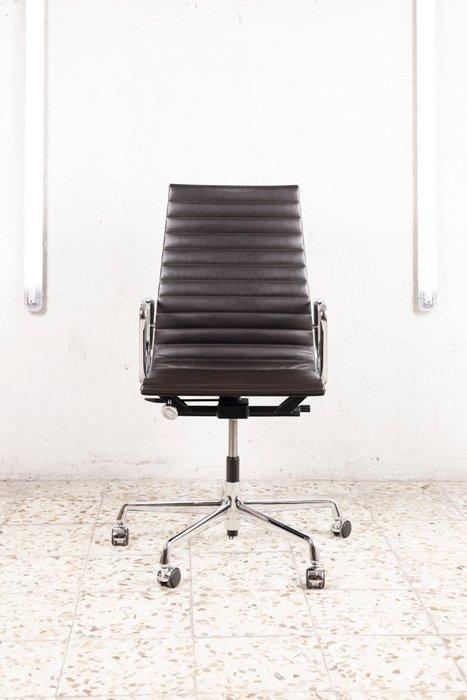 Vitra - Charles & Ray Eames - Bureaustoel - Aluminiumstoel, Antiek en Kunst, Antiek | Meubels | Stoelen en Sofa's