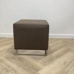Tweedehands poef (hxbxd) 50x49x49 cm, bruine stoffering, Huis en Inrichting, Stoelen, Gebruikt, Bruin, Eén