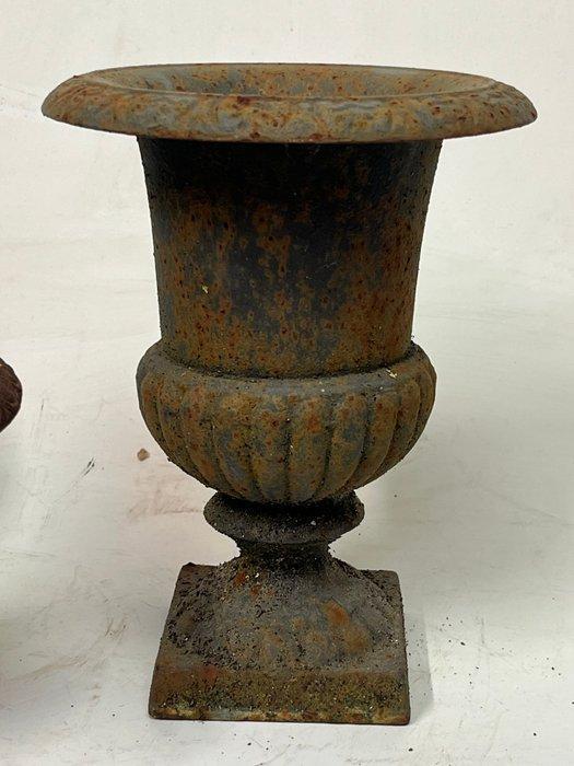 Jardinière (3) - Fonte - Louvre vases Provence, Antiek en Kunst, Curiosa en Brocante