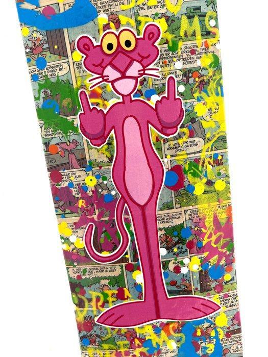 Koen Betjes (1992) - Skatedeck Rebellious Pink Panther x, Antiek en Kunst, Kunst | Schilderijen | Modern