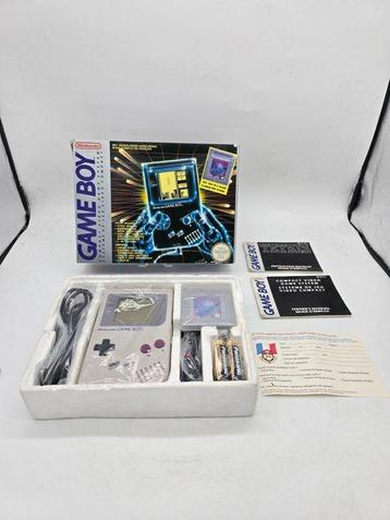 Nintendo dmg-01  Extremely Rare Limited Edition Hard Box -
