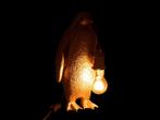 Lampe - résine - Lampe de table or Pinguin, Antiek en Kunst