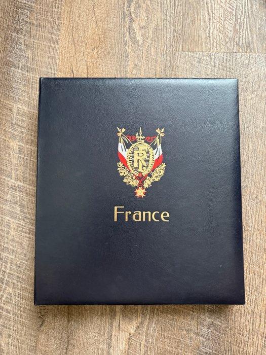 France - Lot de 4 albums et étuis DAVO pour timbres France, Postzegels en Munten, Postzegels | Europa | Frankrijk