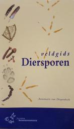 Veldgids diersporen 9789070099398 A. van Diepenbeek, Boeken, Verzenden, Gelezen, A. van Diepenbeek