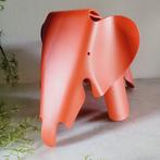 Vitra - Charles & Ray Eames - Stoel - Elephant, Design