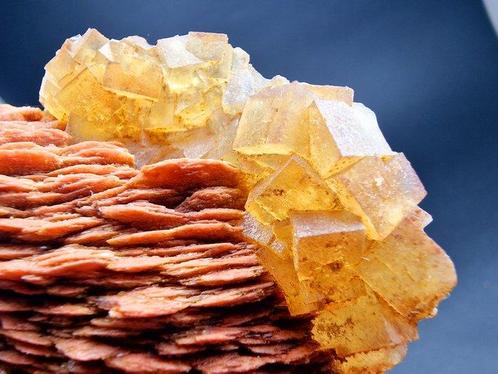 Fluorine Baryte de haute qualité - Hauteur : 80 mm - Largeur, Verzamelen, Mineralen en Fossielen