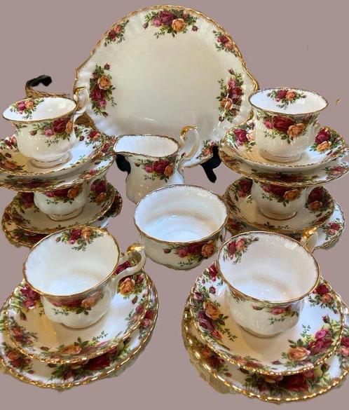 Royal Albert - Service à café (22) - Old Country Roses -, Antiek en Kunst, Antiek | Meubels | Tafels