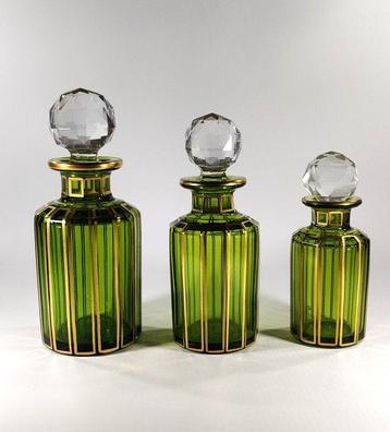 Baccarat - Bouteille de parfum - Cristal mousse série F75