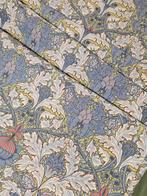 360x280 cm! Stof William Morris damast in blauw duivenkleur