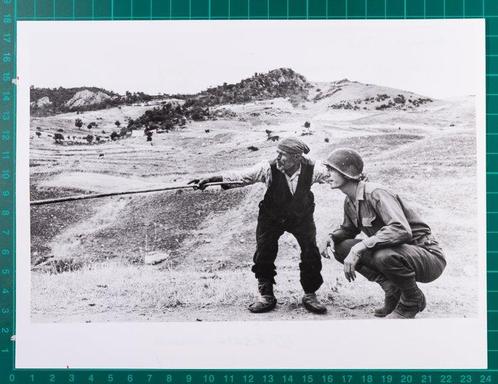 Robert Capa - MAGNUM - On the whay to Palermo ... #03, Antiek en Kunst, Kunst | Designobjecten