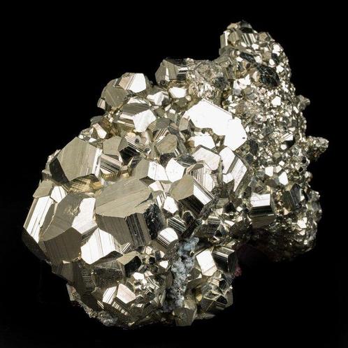 Verzamelbare vijfhoekige pyriet - prachtige formatie -, Verzamelen, Mineralen en Fossielen